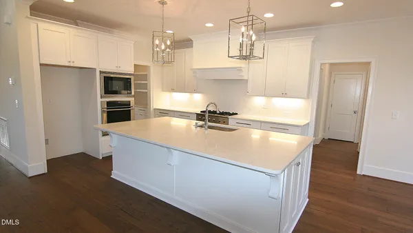 $1,500,000 | 6508 Deerview Drive, Raleigh, NC 27606