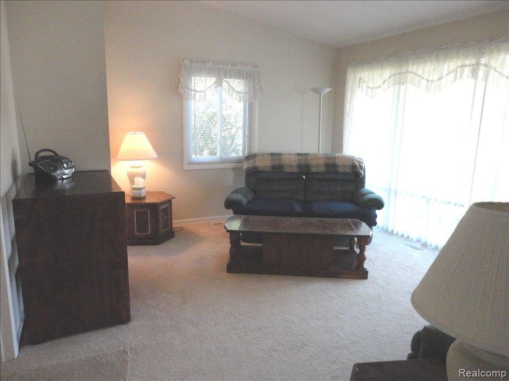 1157 Beta Road Walled Lake, MI 48390 - Photo 12 of 24 Living room