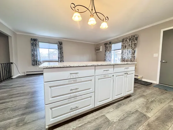 $154,500 | 25225 Potomac Drive, Unit 8, South Lyon, MI 48178