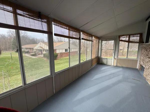 $154,500 | 25225 Potomac Drive, Unit 8, South Lyon, MI 48178