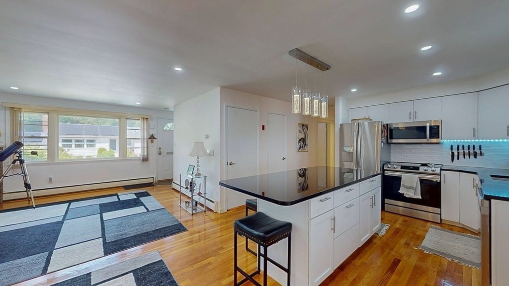 10 Pine Tree Lane Worcester, MA 01609 - Photo 5 of 42