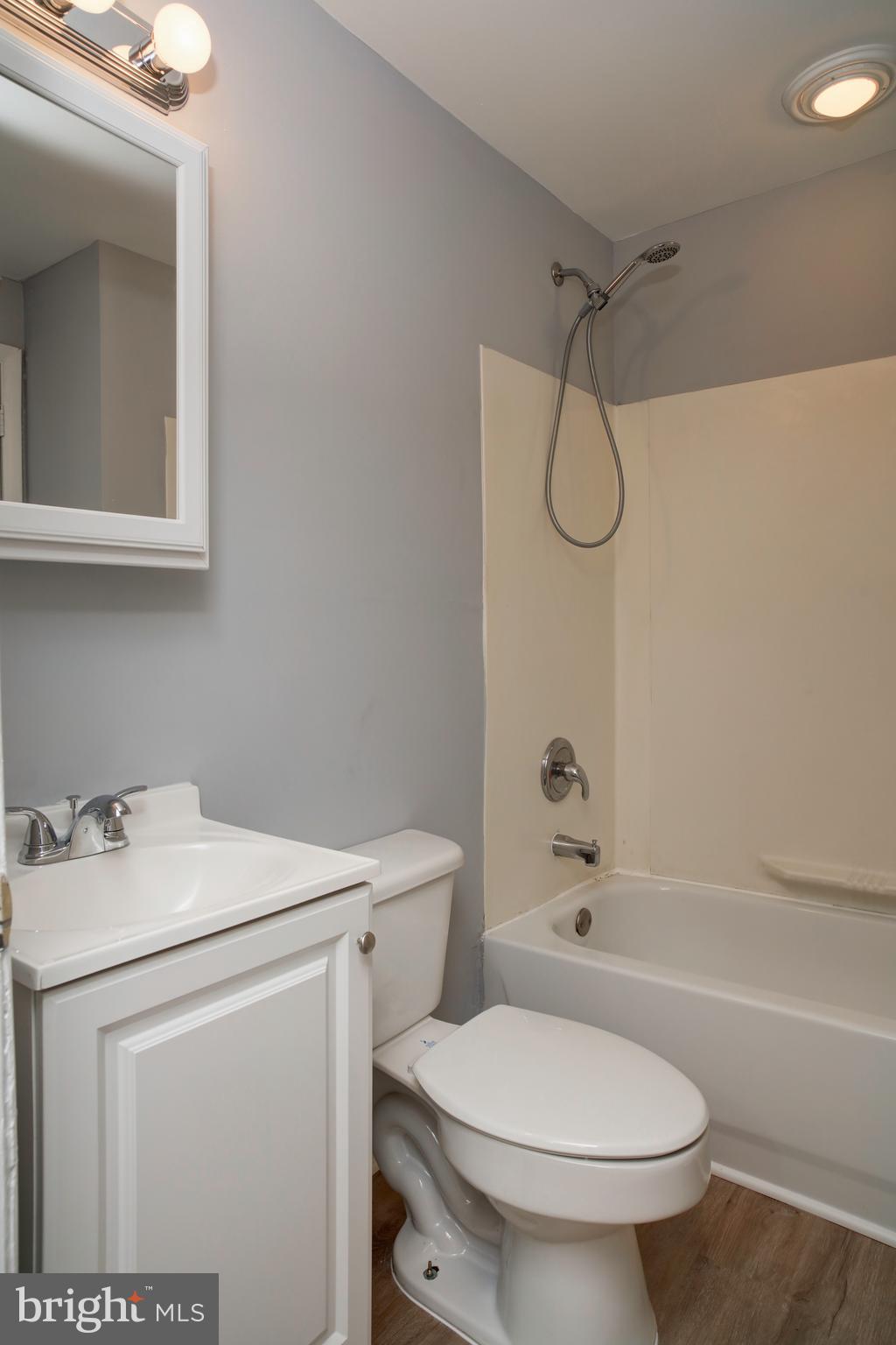 2010 Floral Park Road Clinton, MD 20735 - Photo 12 of 21 Full bathroom with tub and linen closet