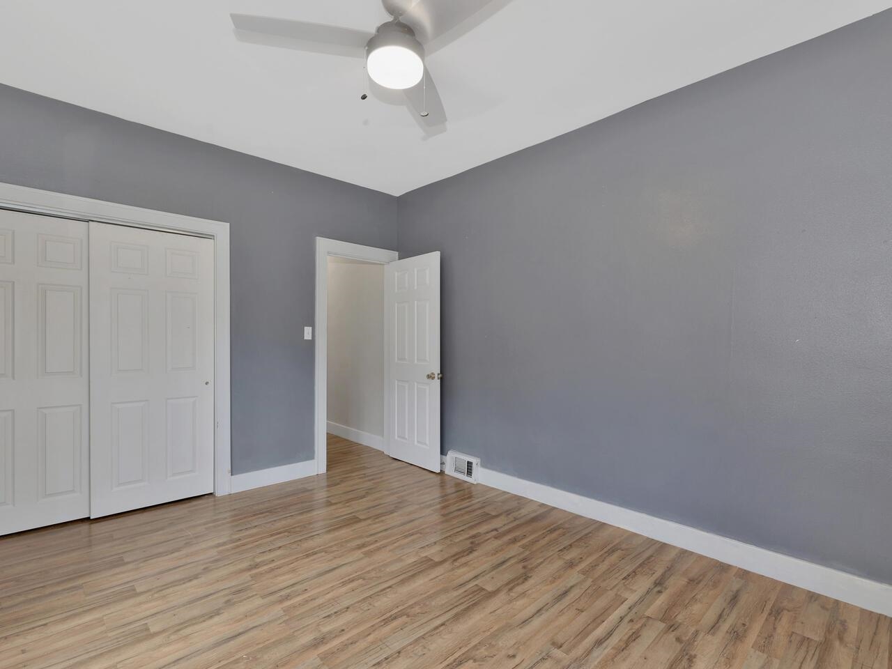 448 South Belmont Street Wichita, KS 67218 - Photo 19 of 36