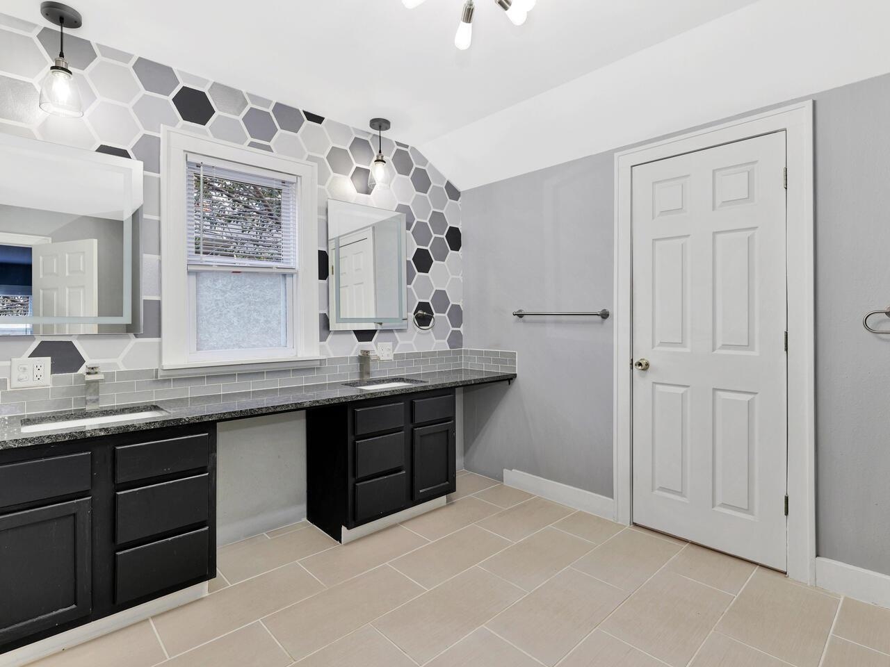 448 South Belmont Street Wichita, KS 67218 - Photo 24 of 36