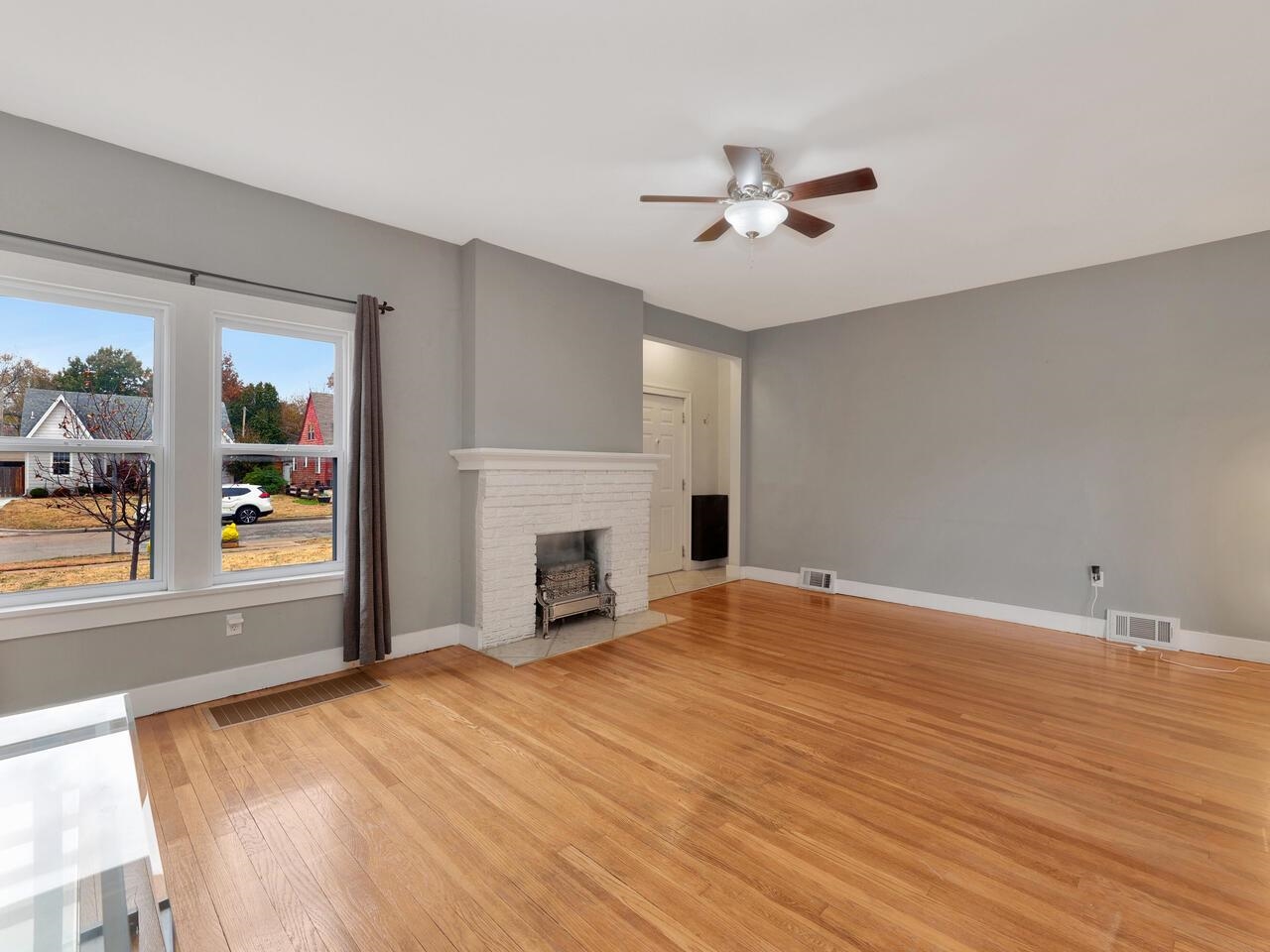 448 South Belmont Street Wichita, KS 67218 - Photo 7 of 36