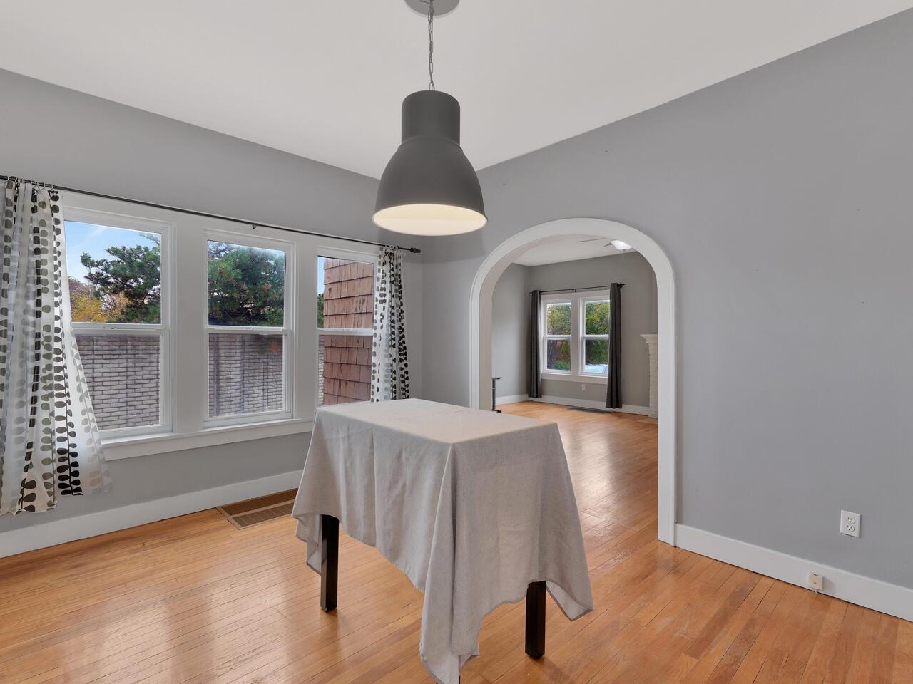 448 South Belmont Street Wichita, KS 67218 - Photo 9 of 36