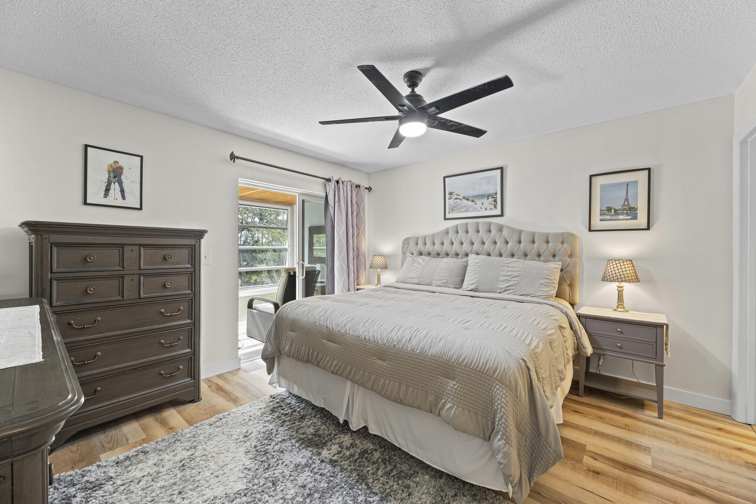 2929 Southeast Ocean Boulevard, Unit 10510 Stuart, FL 34996 - Photo 10 of 37 a bedroom with a bed and a window