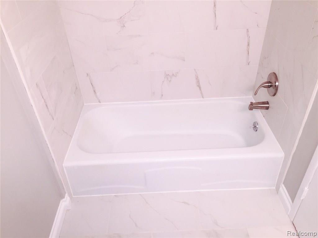 30244 Southfield Road Southfield, MI 48076 - Photo 13 of 18