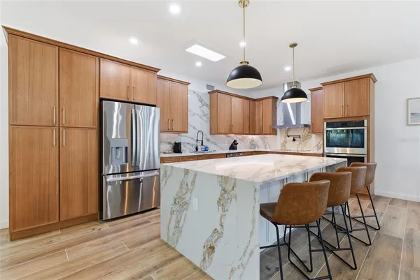 $15,000 | 4879 Commonwealth Drive, Sarasota, FL 34242