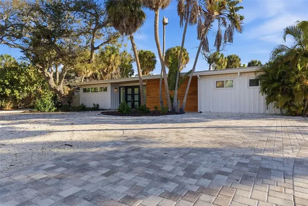 $15,000 | 4879 Commonwealth Drive, Sarasota, FL 34242