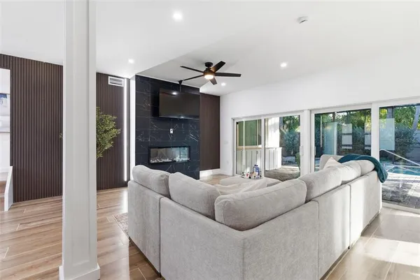 $15,000 | 4879 Commonwealth Drive, Sarasota, FL 34242