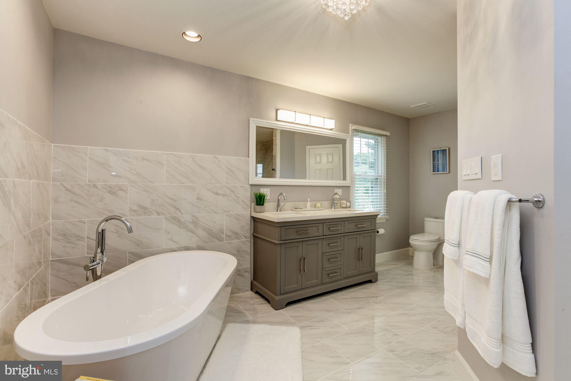 15823 Thompson Road Silver Spring, MD 20905 - Photo 13 of 30 Bath (Master)