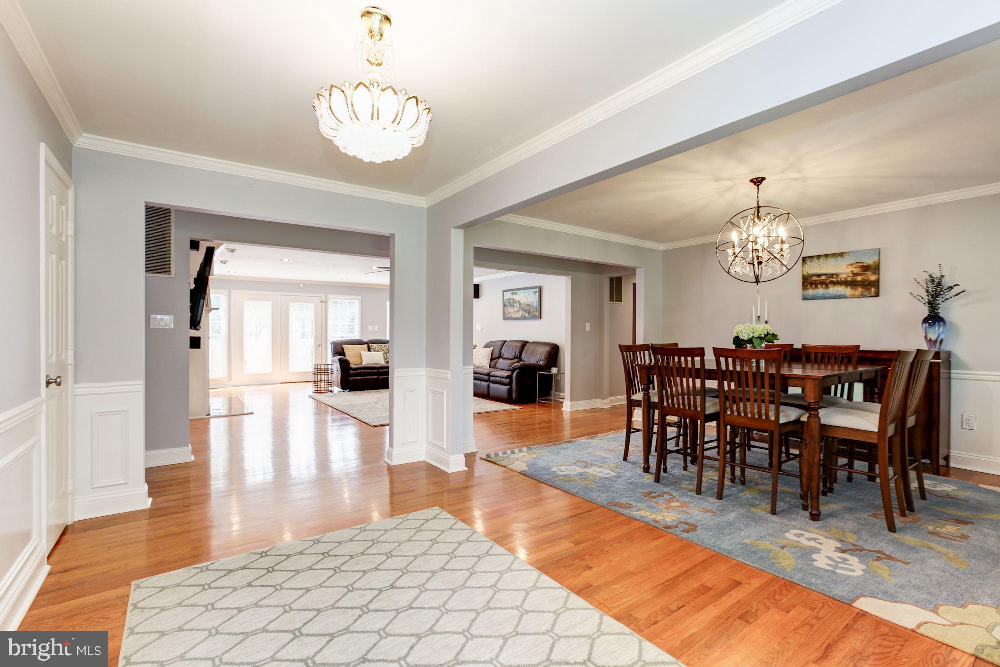 15823 Thompson Road Silver Spring, MD 20905 - Photo 3 of 30 Dining Room