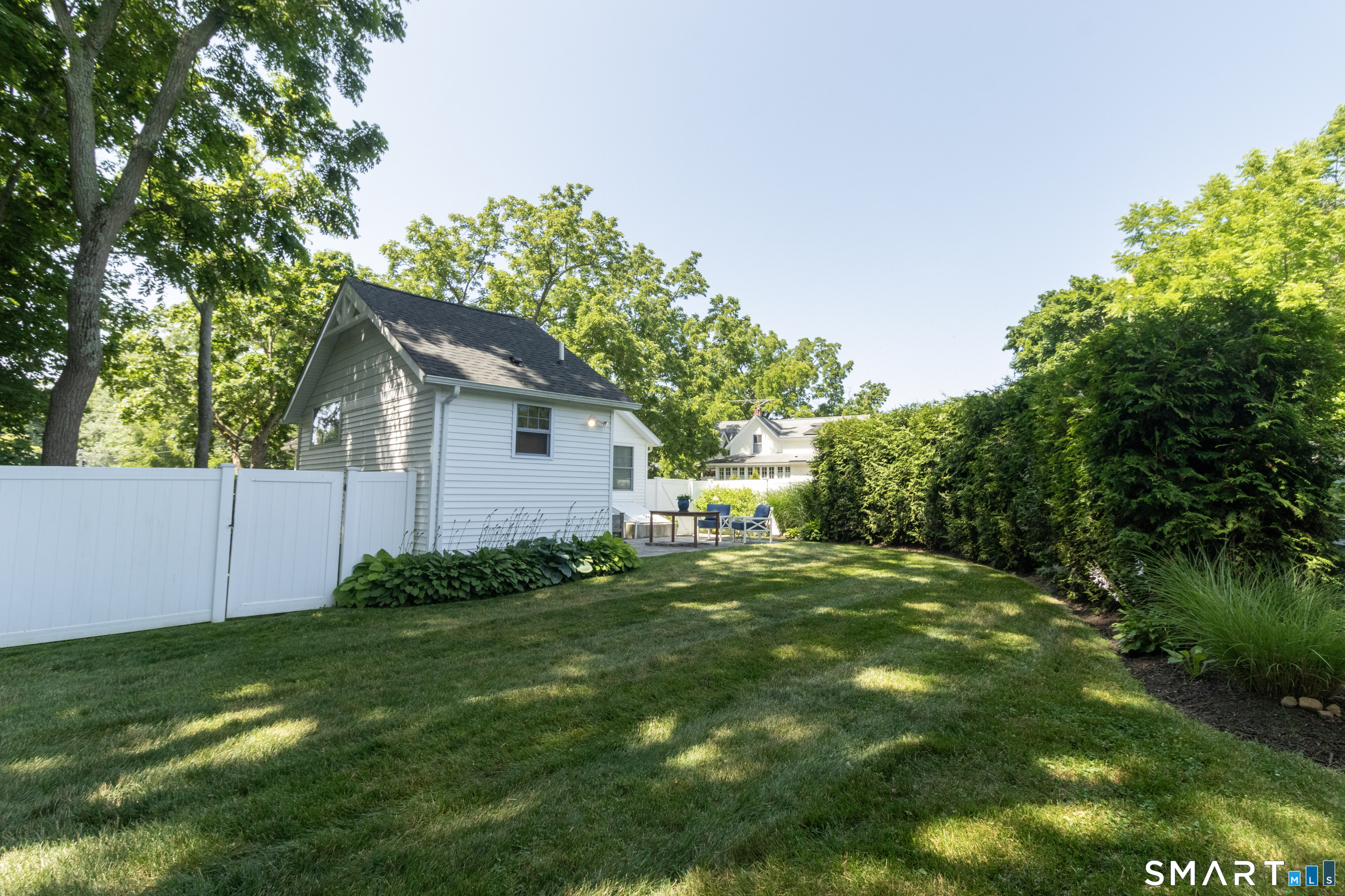 98 Union Street Guilford, CT 06437 - Photo 28 of 35
