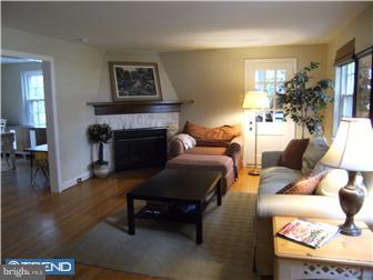 420 Rutgers Avenue Swarthmore, PA 19081 - Photo 5 of 11 Living Room