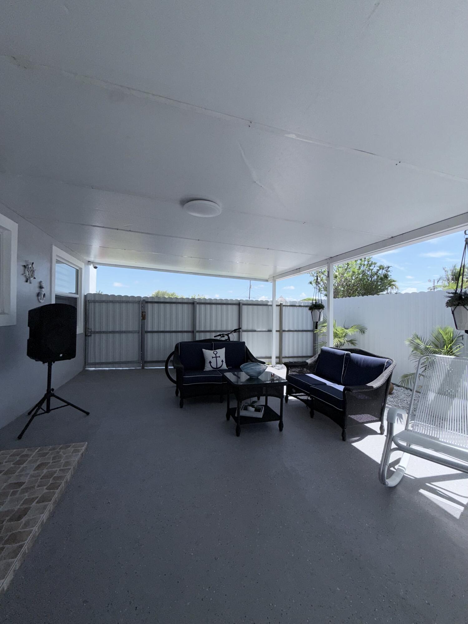 9235 Southwest 41st Street Miami, FL 33165 - Photo 57 of 63 IMG_7991
