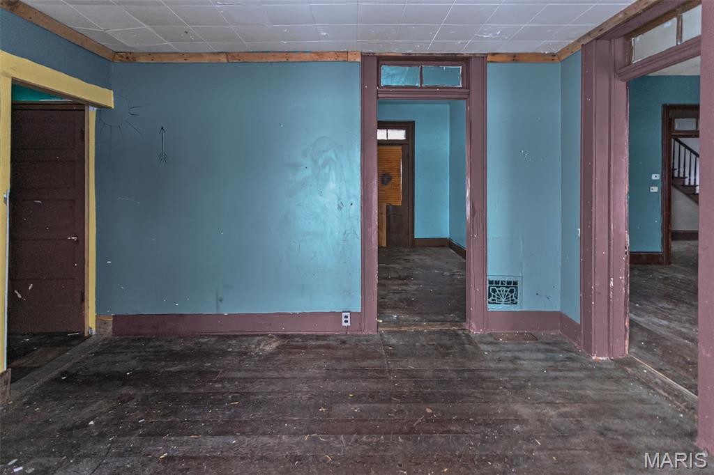 102 North 4th Street Carrollton, IL 62016 - Photo 13 of 54