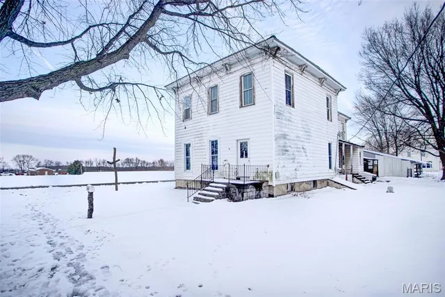 $39,000 | 102 North 4th Street, Carrollton, IL 62016