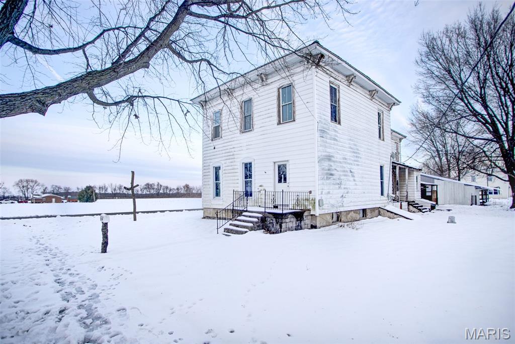 102 North 4th Street Carrollton, IL 62016 - Photo 2 of 54