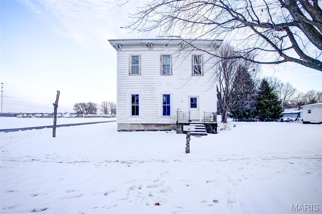 102 North 4th Street Carrollton, IL 62016 - Photo 5 of 54