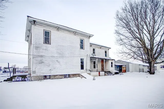 $39,000 | 102 North 4th Street, Carrollton, IL 62016