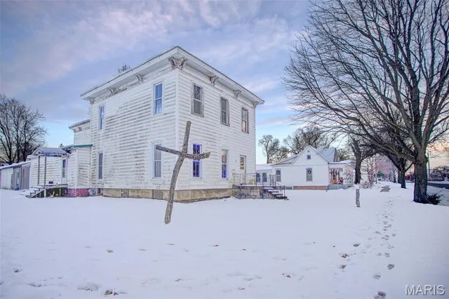 $39,000 | 102 North 4th Street, Carrollton, IL 62016