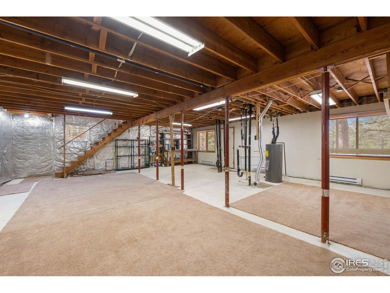 757 Peakview Road Boulder, CO 80302 - Photo 23 of 34 a view of an empty room