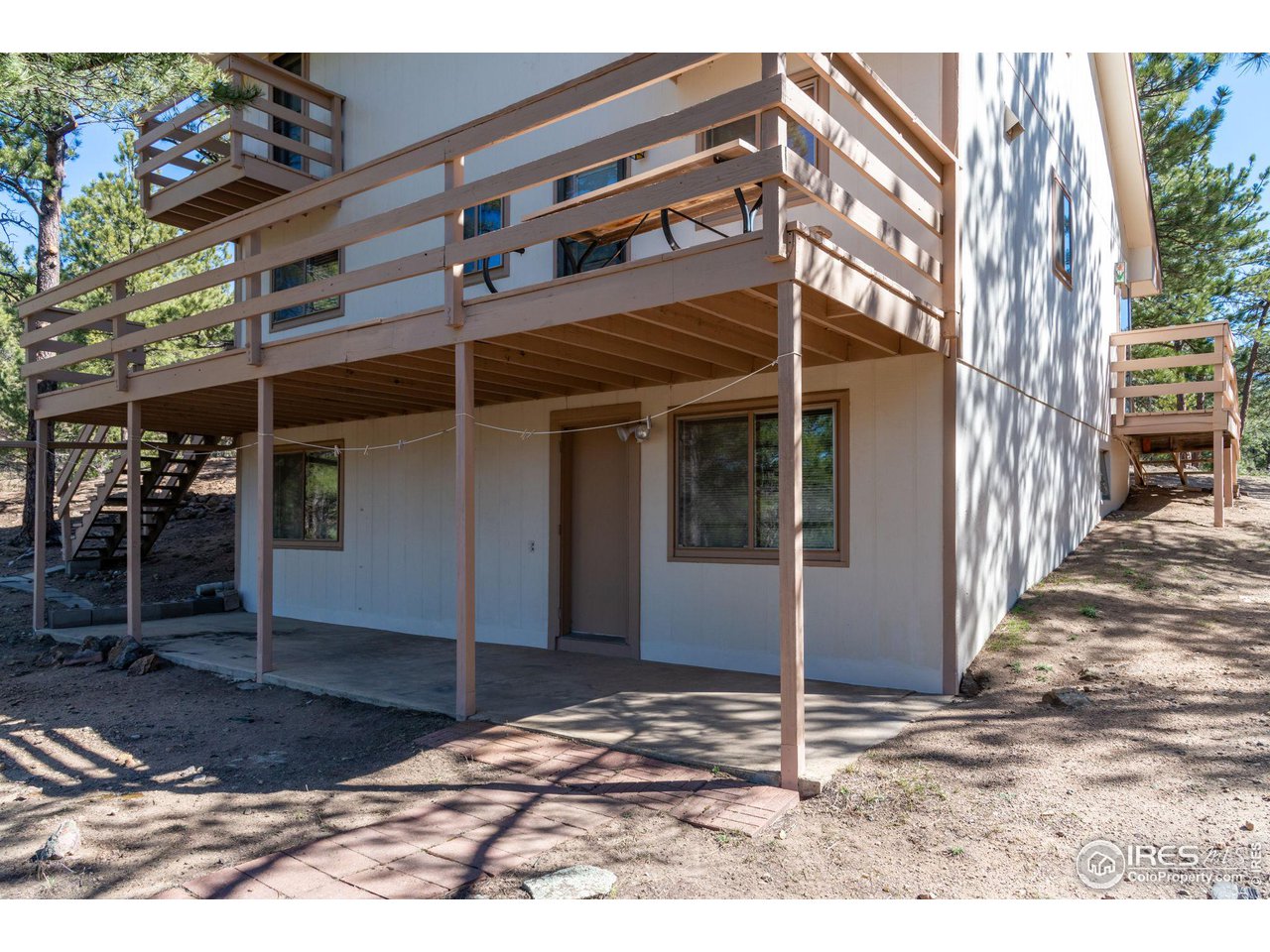 757 Peakview Road Boulder, CO 80302 - Photo 28 of 34 a view of a house with a sink