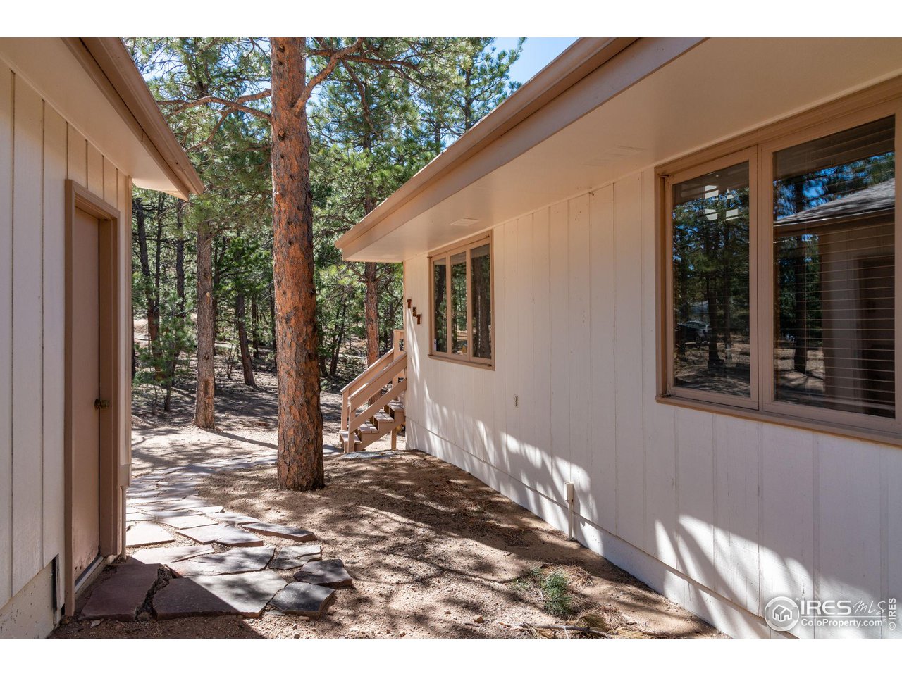 757 Peakview Road Boulder, CO 80302 - Photo 3 of 34 a view of a house with backyard