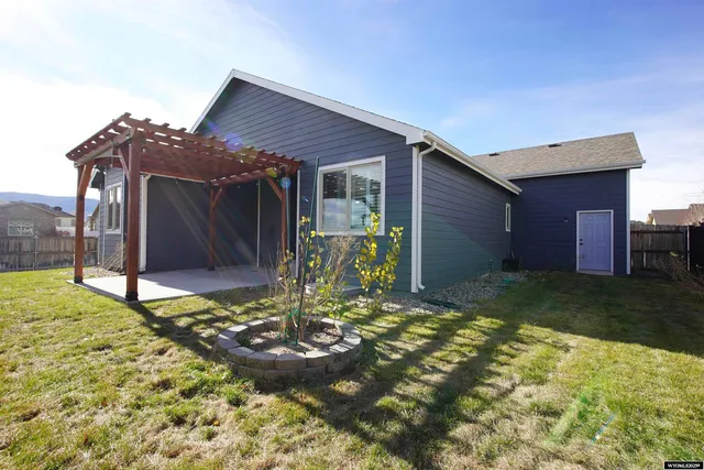 $500,000 | 2583 Grove Street, Casper, WY 82609