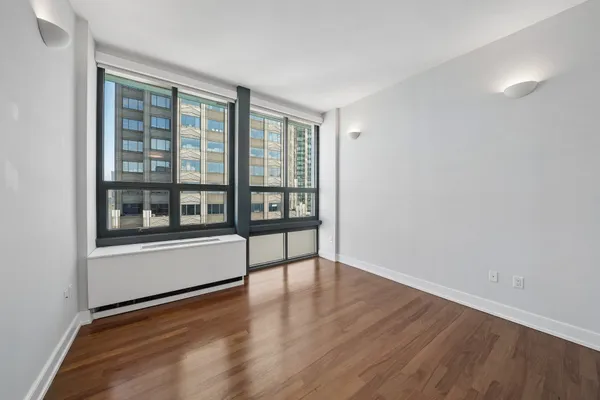 $2,065,000 | 105 Greene Street, Unit 1901, Jersey City, NJ 07302