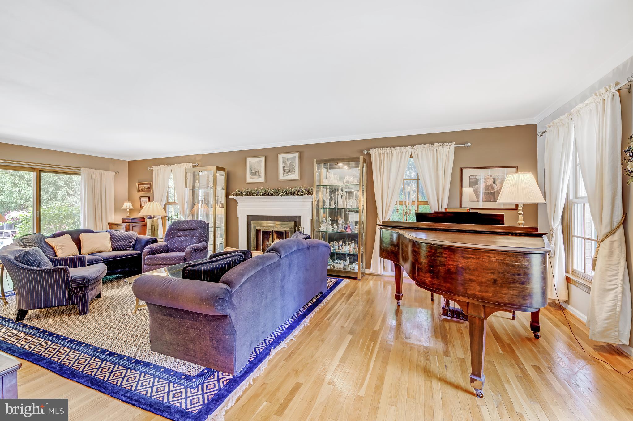635 Thomas Jefferson Road Wayne, PA 19087 - Photo 3 of 34