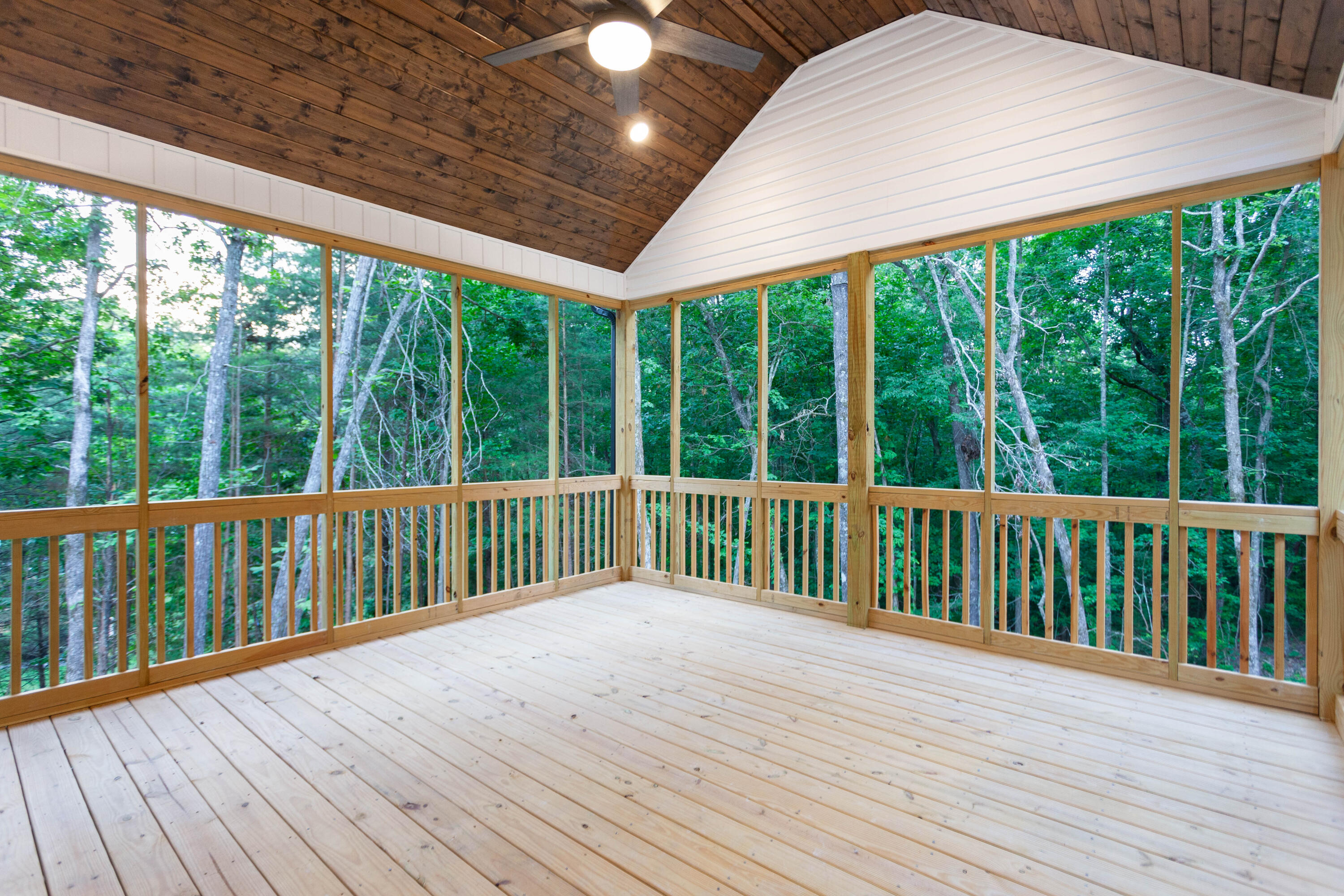 197 Hidden Ridge Loop Dunlap, TN 37327 - Photo 32 of 42 Porch 2