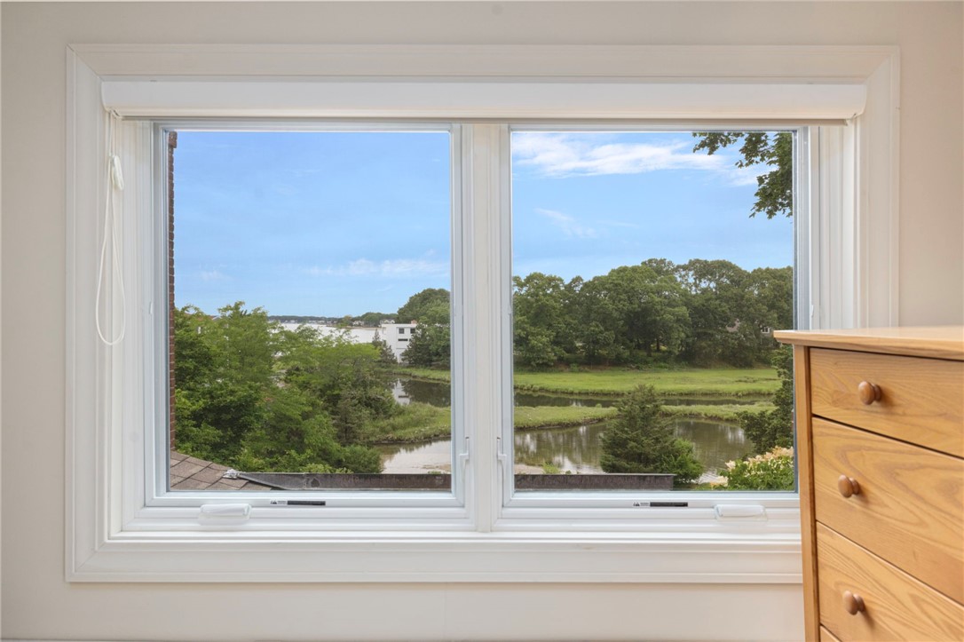 10 Nayatt Road Barrington, RI 02806 - Photo 31 of 45