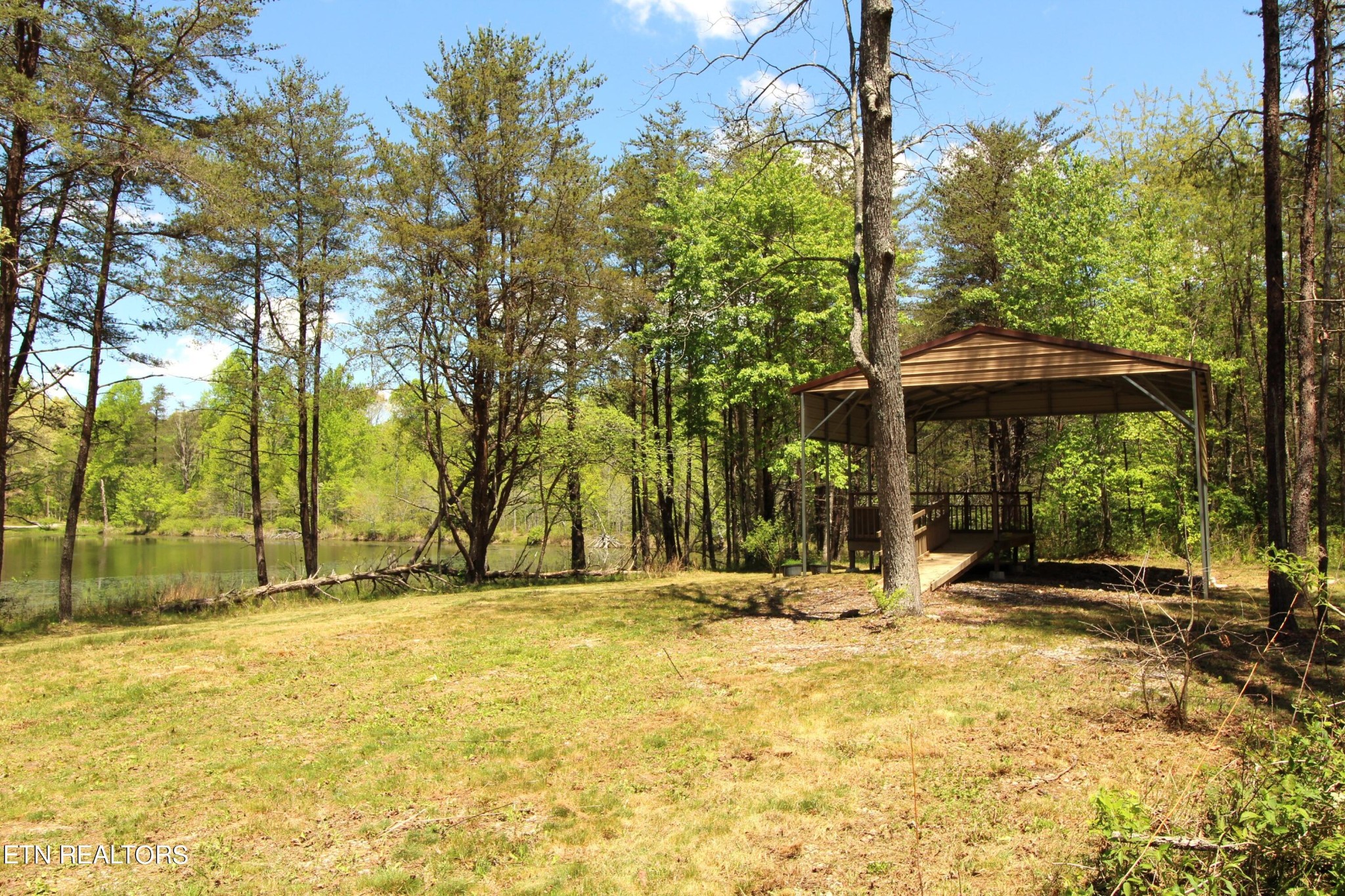 165 Cherokee Road Crossville, TN 38572 - Photo 2 of 12