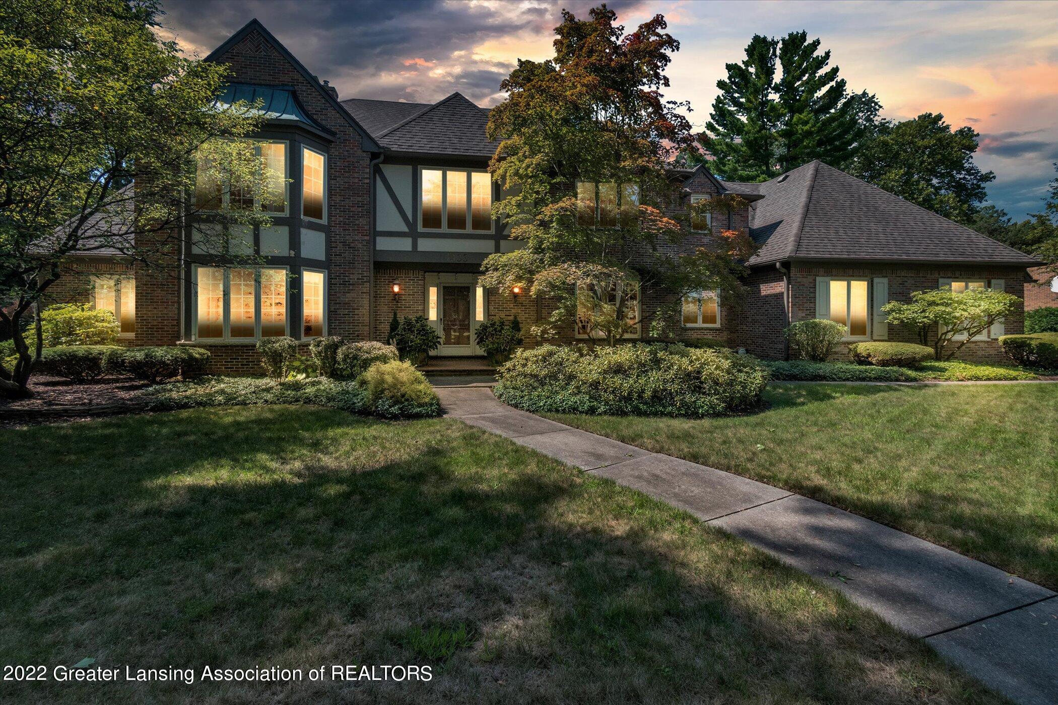 1433 Dennison Road East Lansing, MI 48823 - Photo 53 of 53 Front