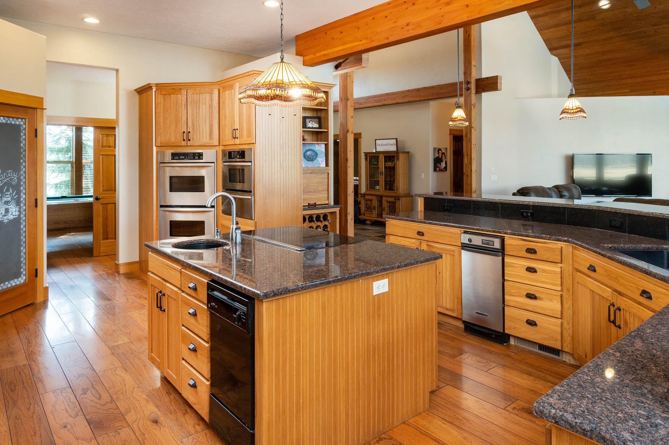 63575 Cricketwood Road Bend, OR 97701 - Photo 9 of 53 07