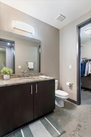 $1,895 | 1510 Demonbreun Street, Unit 706, Nashville, TN 37203