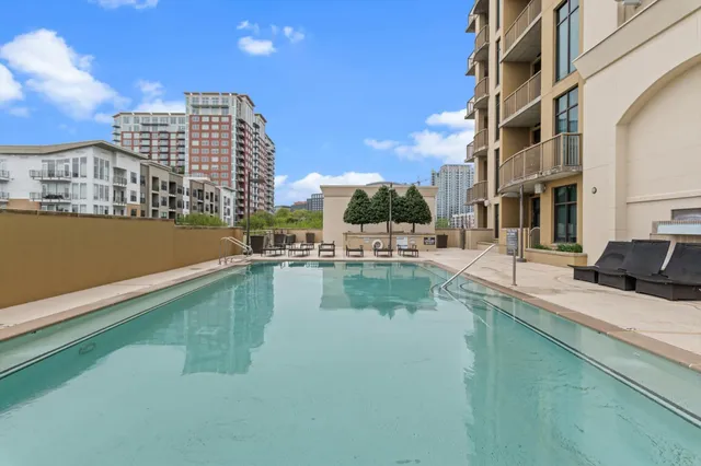 $1,895 | 1510 Demonbreun Street, Unit 706, Nashville, TN 37203