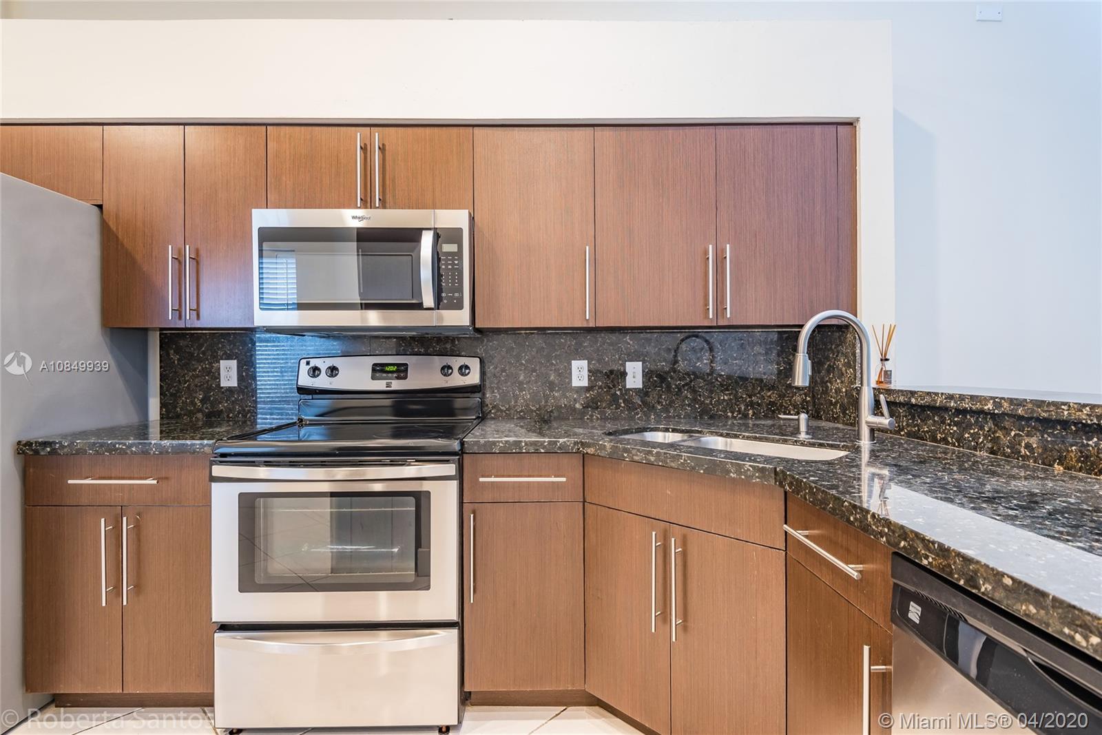 5237 Majorca Club Drive Boca Raton, FL 33486 - Photo 5 of 26 Gallery Image 5