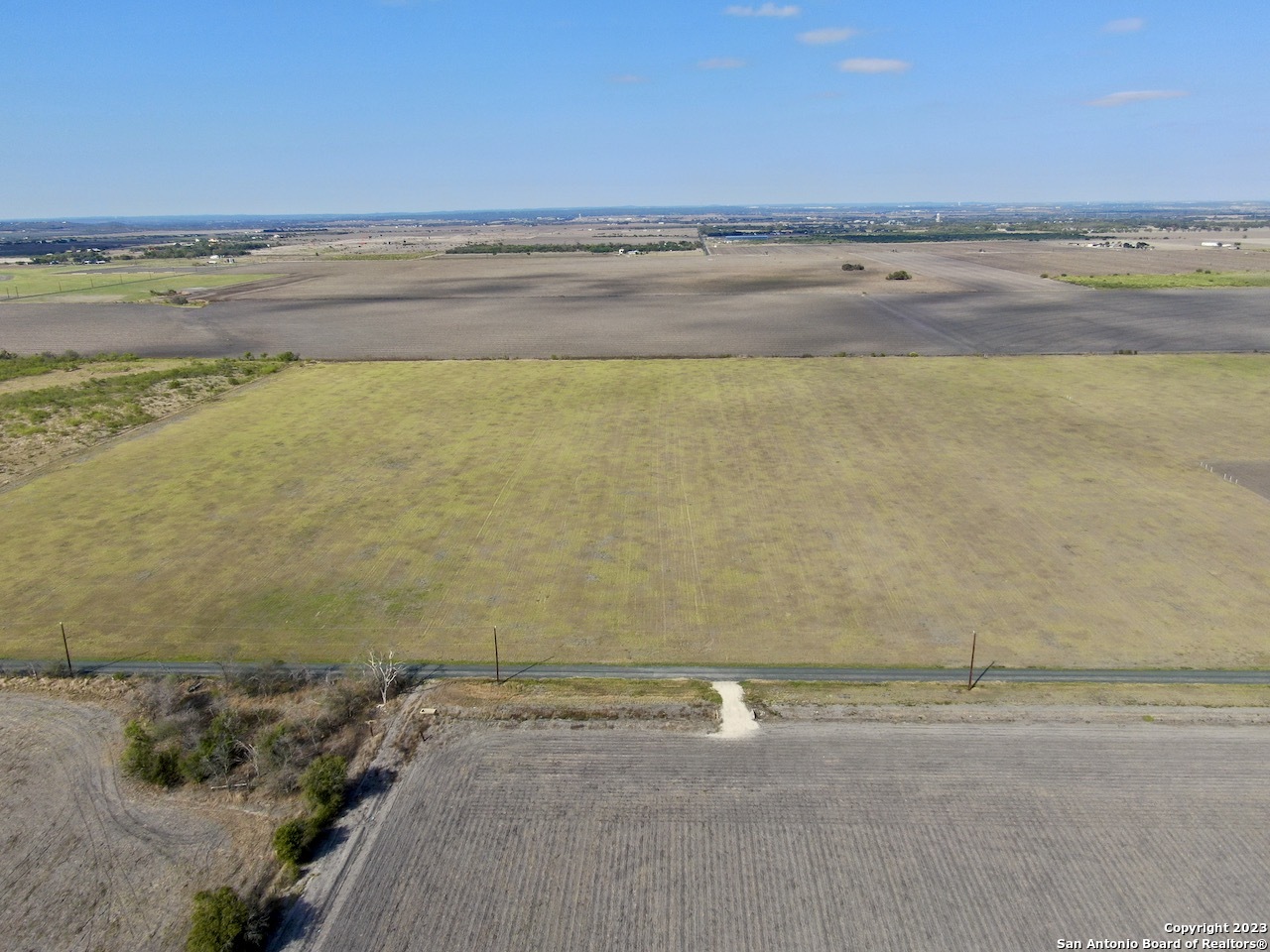 0 County Road 5717 Devine, TX 78016 - Photo 1 of 10 a view of an ocean beach