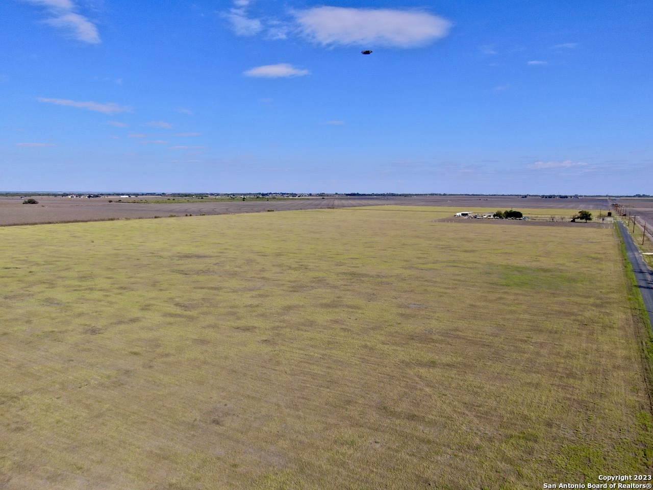 0 County Road 5717 Devine, TX 78016 - Photo 8 of 10 a view of an ocean