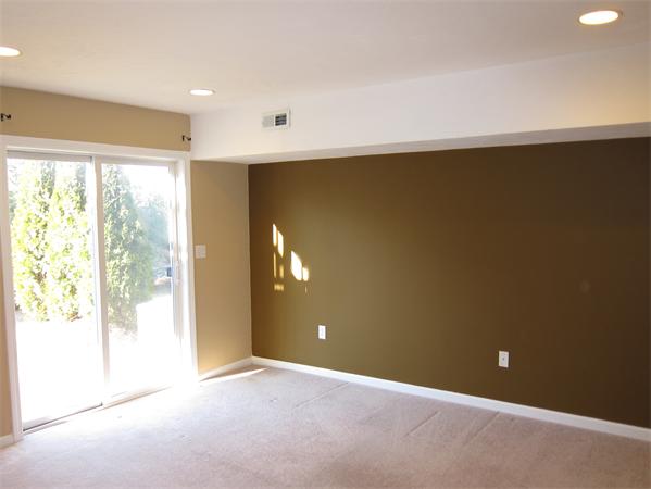 45 Half Crown Circle, Unit 45 Ashland, MA 01721 - Photo 16 of 19 an empty room with a window