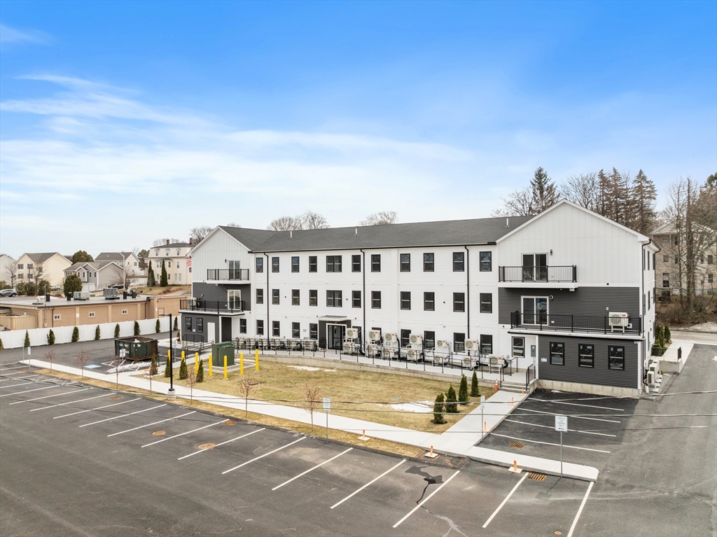 631 Franklin Street, Unit 308 Worcester, MA 01604 - Photo 34 of 42