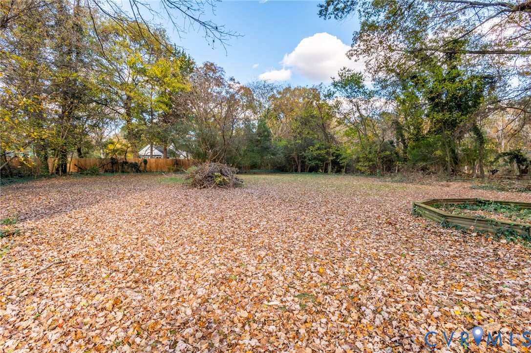 1140 Berryhill Road Henrico, VA 23231 - Photo 29 of 29 View of yard featuring a garden