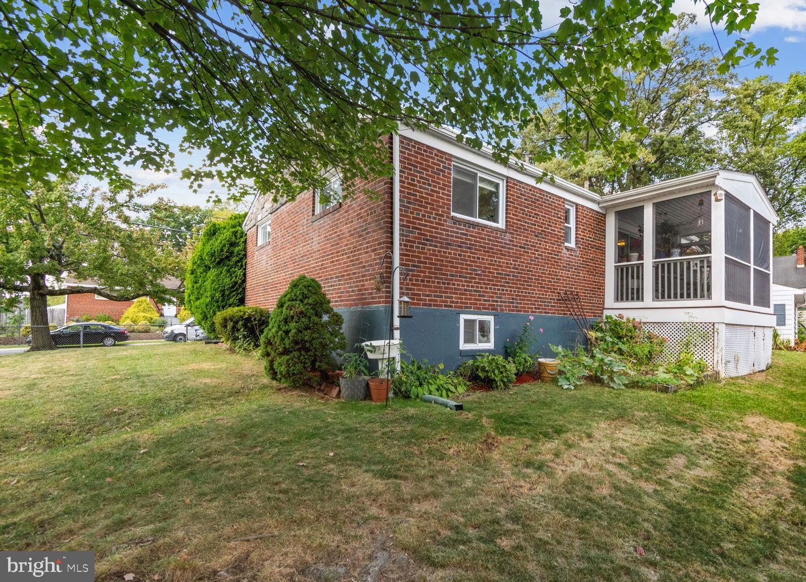 12121 Livingston Street Silver Spring, MD 20902 - Photo 23 of 25