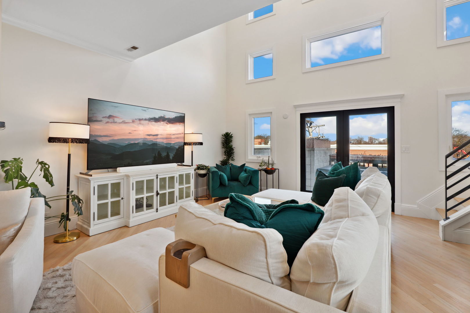 1300 West Fillmore Street, Unit 3 Chicago, IL 60607 - Photo 11 of 34