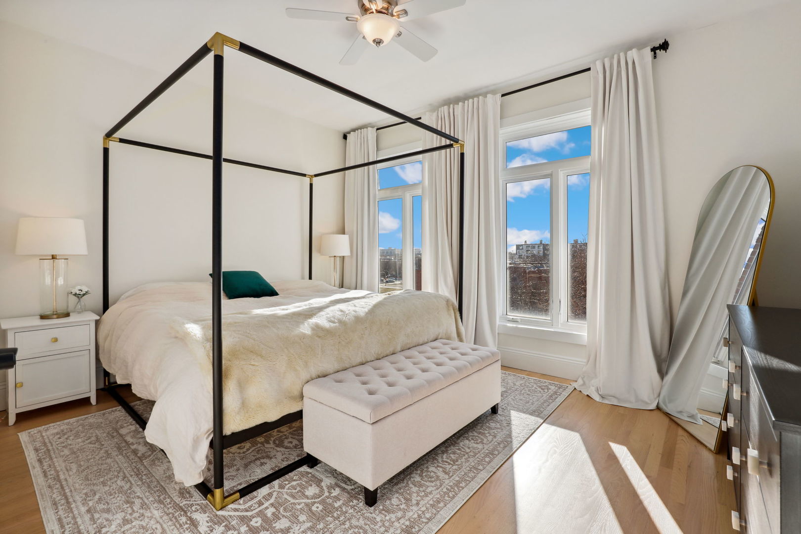 1300 West Fillmore Street, Unit 3 Chicago, IL 60607 - Photo 14 of 34