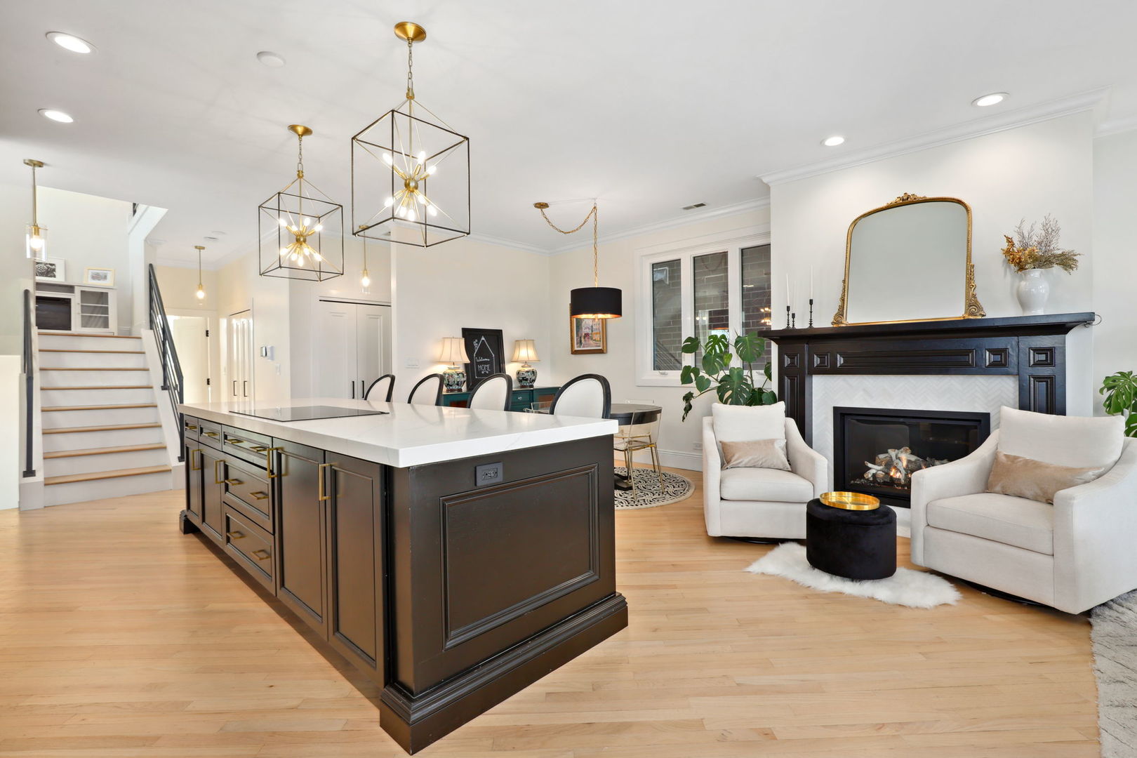 1300 West Fillmore Street, Unit 3 Chicago, IL 60607 - Photo 4 of 34