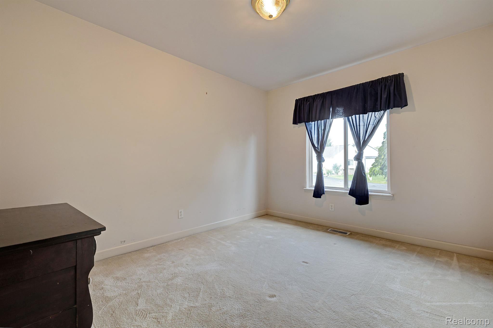 10154 Hawthorne Ridge Road Goodrich, MI 48438 - Photo 6 of 49 Gallery Image 6